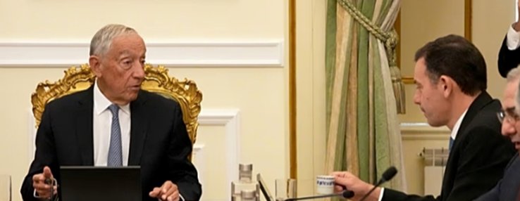 Reunión del presidente de la República discutiendo la nueva ley de extranjeros.