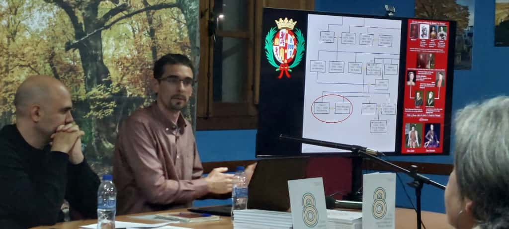 Presentación sobre la historia de la Alianza Ibérica en un encuentro.