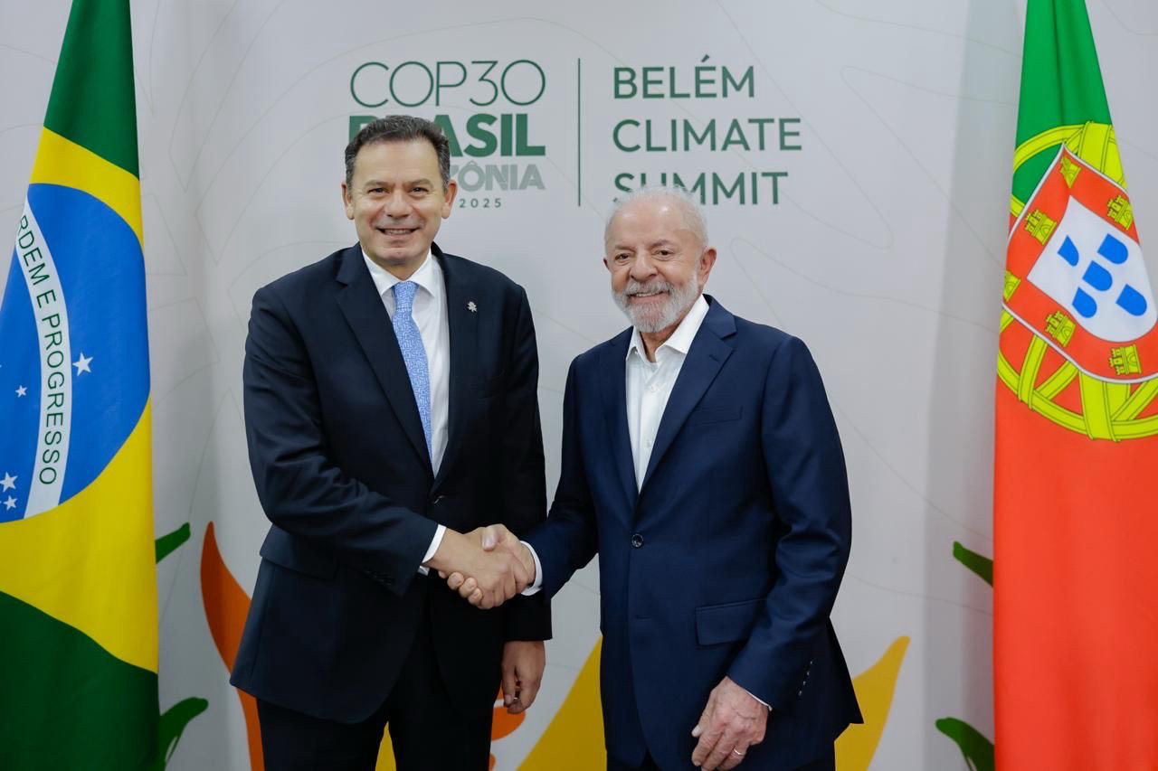 Líderes posando durante a COP 30 em Belém, Brasil.