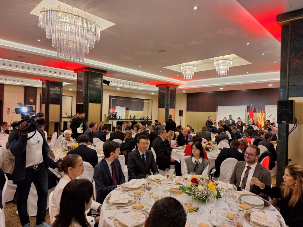 Ceremonia de celebración del 50 aniversario de independencia de Angola en Madrid