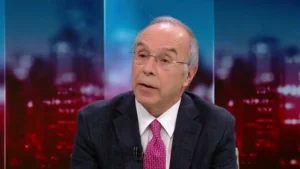 Luis Marques Mendes durante uma entrevista sobre as eleições presidenciais em Portugal.