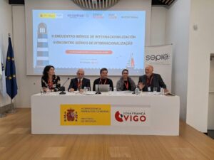 Panel de discusión en el Encuentro Ibérico de Internacionalización en Vigo