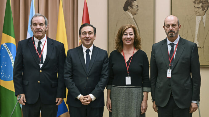 Ministro de Asuntos Exteriores de España con representantes iberoamericanos