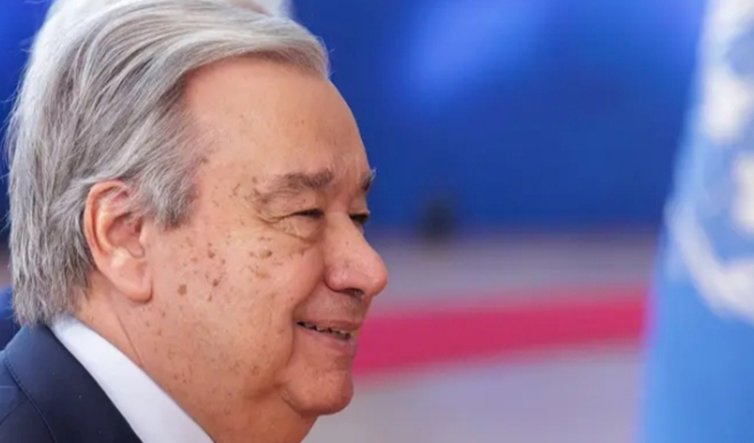 António Guterres sonriendo en un evento diplomático reciente