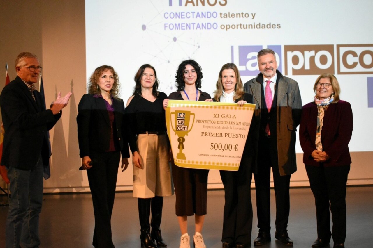 Grupo de personas en la XI Gala del Laboratório de Projetos de Comunicação