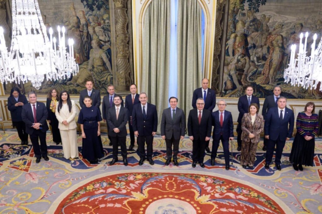 Reunión de embajadores iberoamericanos en el Palacio de Viana