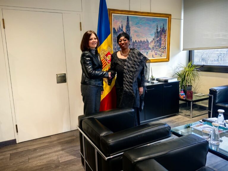 Reunión entre la embajadora de Angola y la ministra de Asuntos Exteriores de Andorra