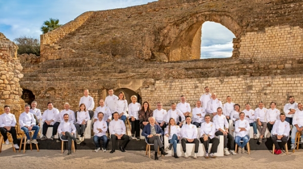 Grupo de chefs en el Teatro Garcia de Resende en Évora