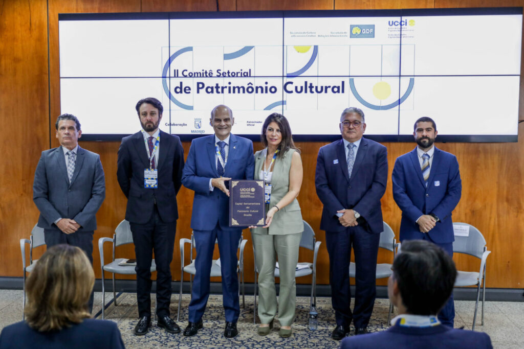 Entrega del galardón a Brasilia como capital iberoamericana del patrimonio cultural