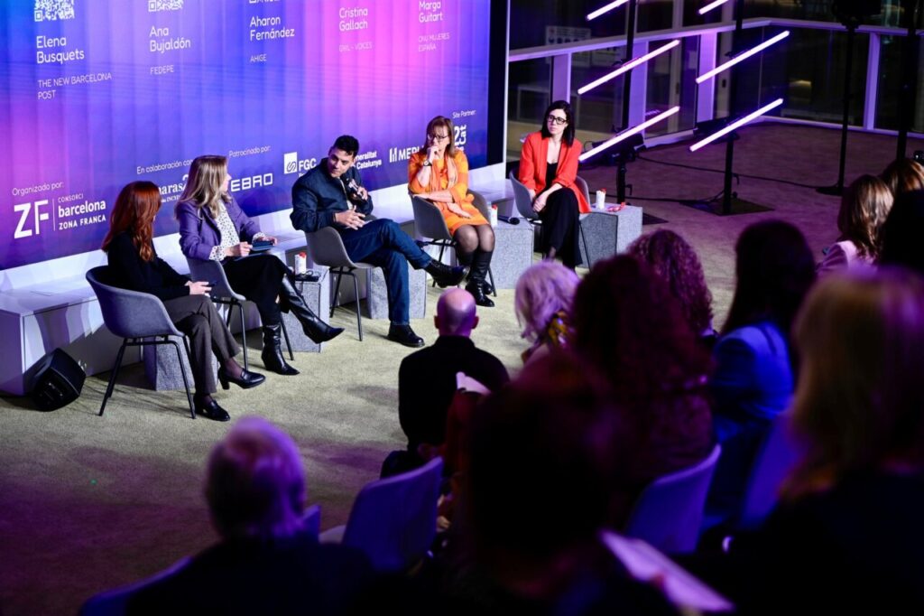 Panel de discusión sobre igualdad de género en el ámbito empresarial en Barcelona