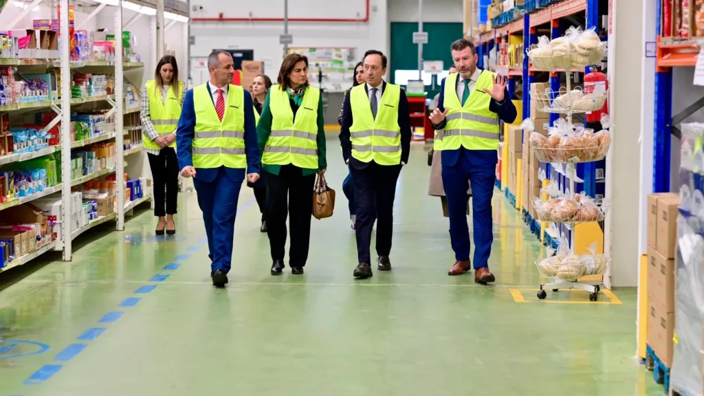 Visita a un supermercado Coviran en proceso de modernización en Portugal