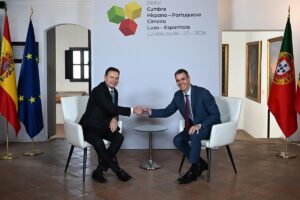 Pedro Sánchez y Luís Montenegro en la Cumbre Hispano-Portuguesa en La Rábida
