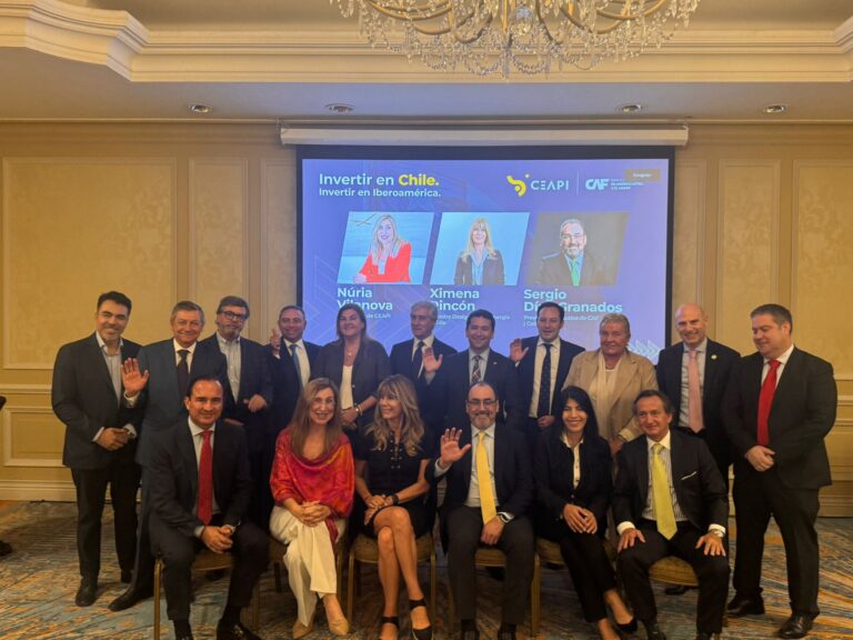 Reunión de líderes empresariales en Chile sobre inversión y colaboración