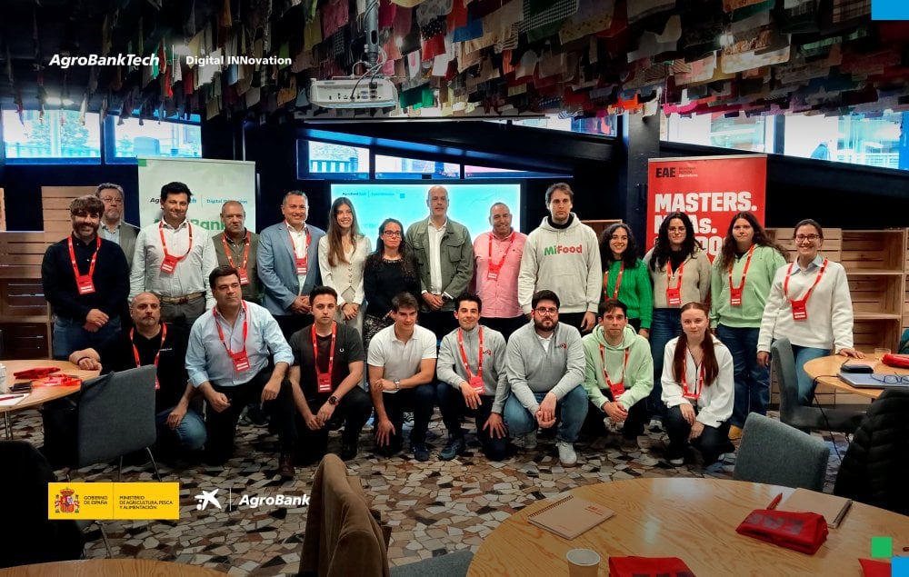 Grupo de participantes en el programa AgroBank Tech Digital INNovation