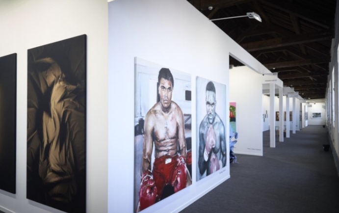 Exposición de arte contemporáneo en ARCOlisboa con obras de boxeadores.