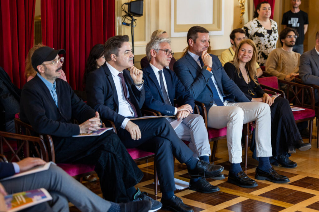 Reunión sobre la promoción de la literatura gallega en Portugal