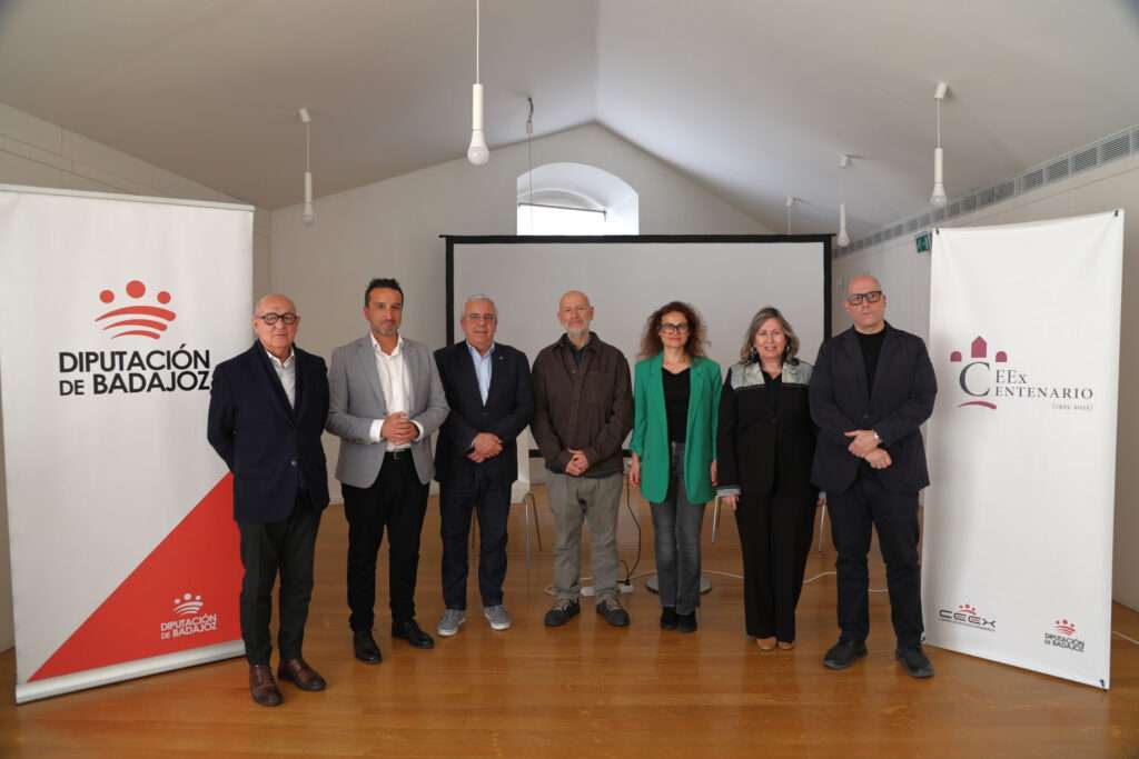 Presentación de la Revista de Estudios Extremeños en Elvas con varios ponentes