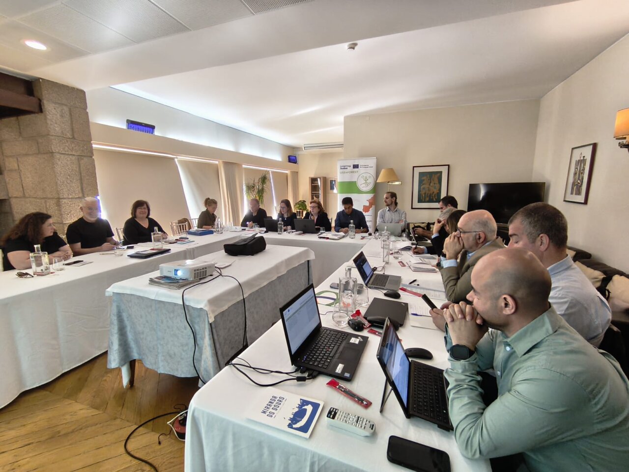 Reunión sobre el proyecto USE4FOREST para vigilancia de incendios.