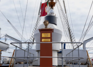 Busto de Luís de Camões en el navio escola Sagres