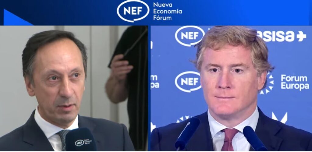 El alcalde de Badajoz discutiendo sobre el iberismo en un foro