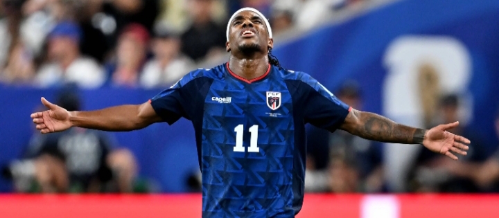 Jogador de Cabo Verde celebrando após uma vitória no Mundial de 2026.