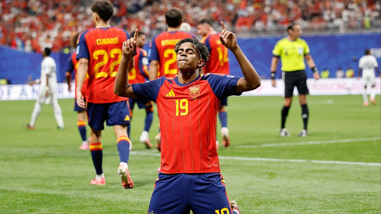 Jugador de la selección española celebra un gol en el Mundial 2026