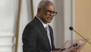 Presidente de Cabo Verde, José Maria Neves, dando un discurso en un evento