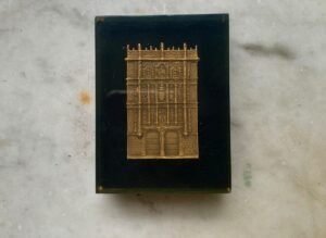 Réplica en miniatura de la fachada de la Universidad de Salamanca