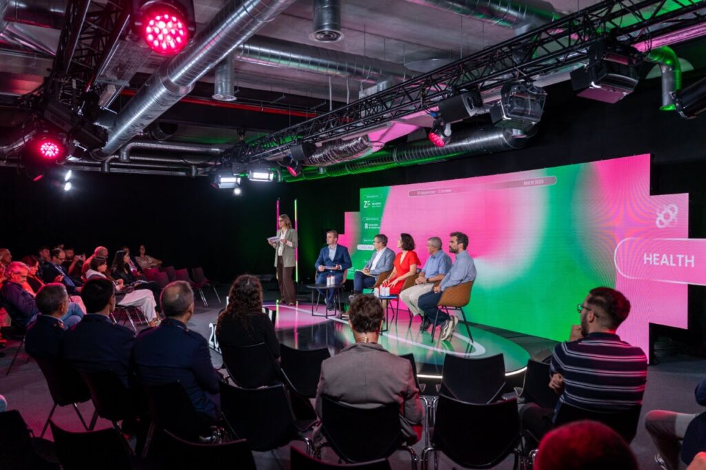 Panel de discusión en la séptima edición de BNEW 2026 en DFactory Barcelona