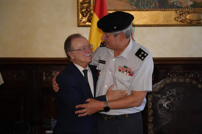 Encuentro entre el presidente de Ceuta y el Jefe del Estado Mayor del Ejército de Portugal
