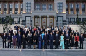 Participantes de cimeira da NATO em evento de defesa marítima