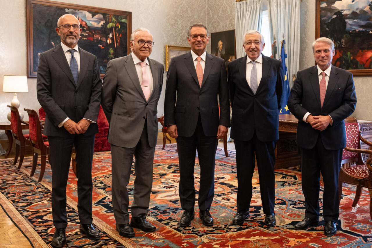 Encuentro en el Palácio de Belém con representantes de la Fundación la Caixa