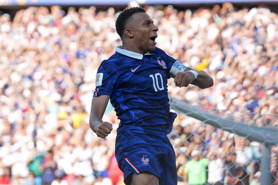Kylian Mbappé celebra un gol en el Mundial de 2026 contra Paraguay