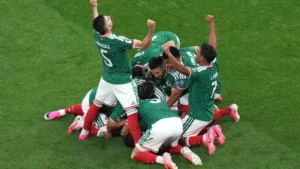 Jugadores de la selección mexicana celebrando un gol en el Mundial 2026