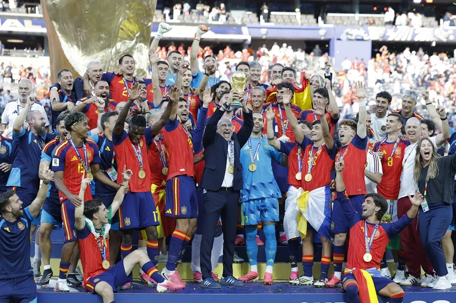 Jugadores de la selección española celebrando la victoria en la Copa Mundial 2026