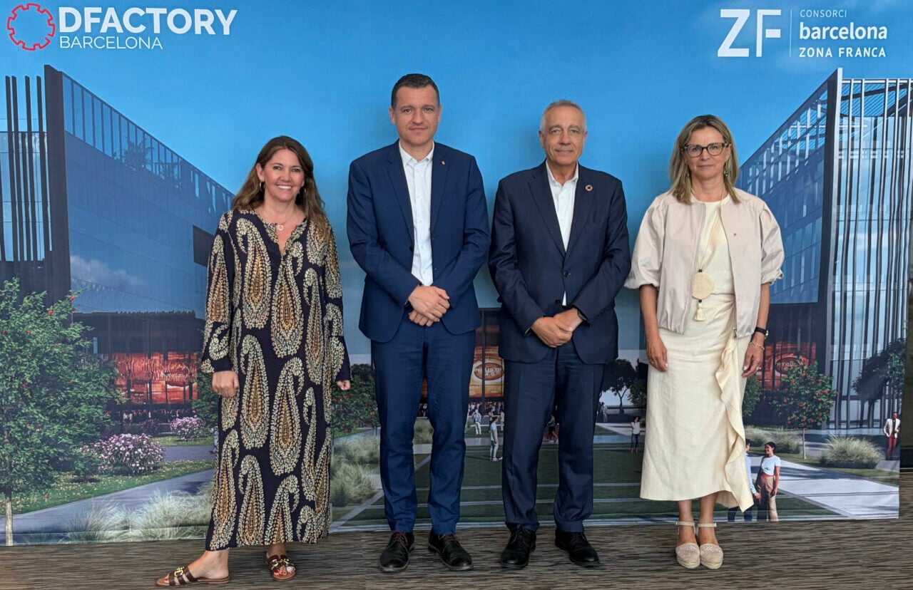 Visita del consejero Ordeig a DFactory Barcelona con representantes del CZFB.