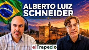 Entrevista a Alberto Luis Schneider con fondo de paisaje