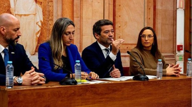 Reunión sobre el déficit en la Seguridad Social y propuestas de reforma