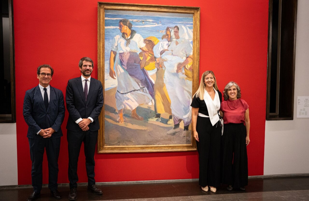 Ministros de Cultura de Portugal y España en la inauguración de la muestra en Lisboa