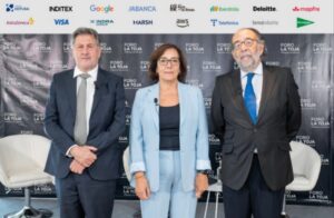 Marcelo Rebelo de Sousa en el Fórum La Toja junto a otros participantes
