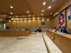 Reunión del Pleno del Ayuntamiento de Talavera de la Reina sobre el AVE Madrid-Lisboa