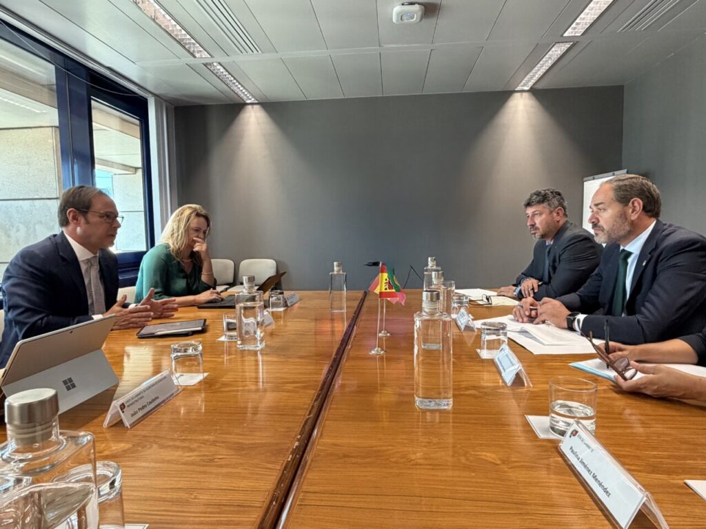 Reunión sobre infraestructuras entre representantes de España y Portugal